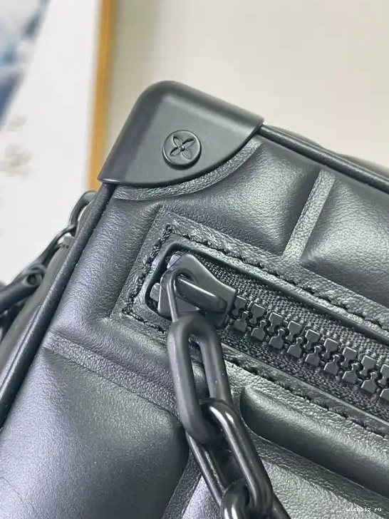 WIS VUITTON SOFT MINI TRUNK LOUIS 0627
